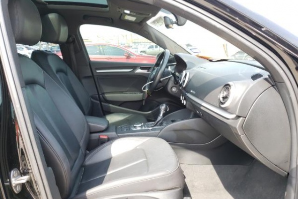 фото Audi A3 Premium