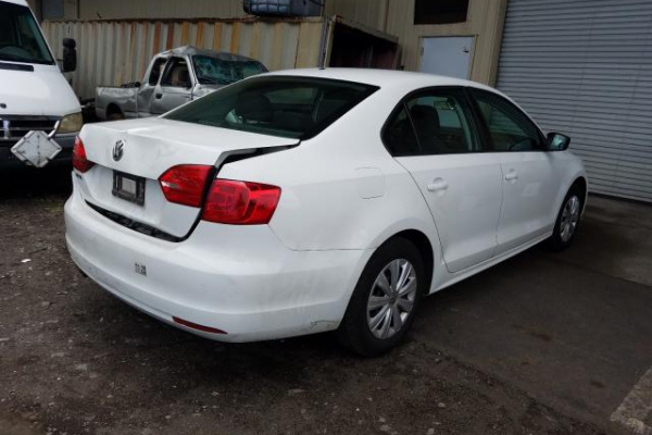 фото Volkswagen Jetta BASE
