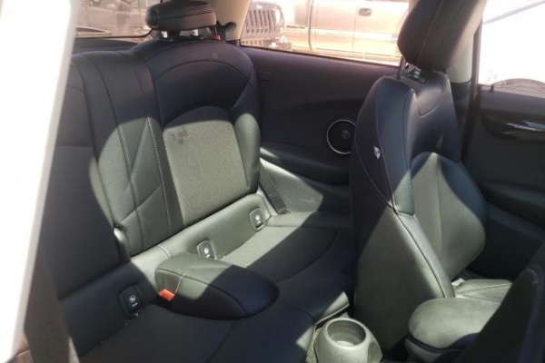 фото Mini COOPER S