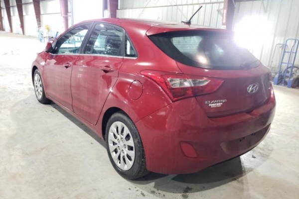 фото Hyundai Elantra GT