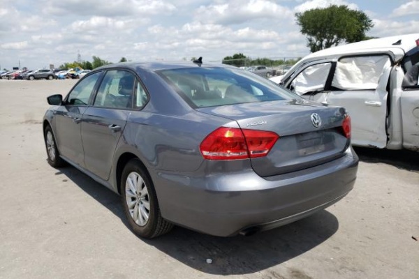 фото Volkswagen Passat S