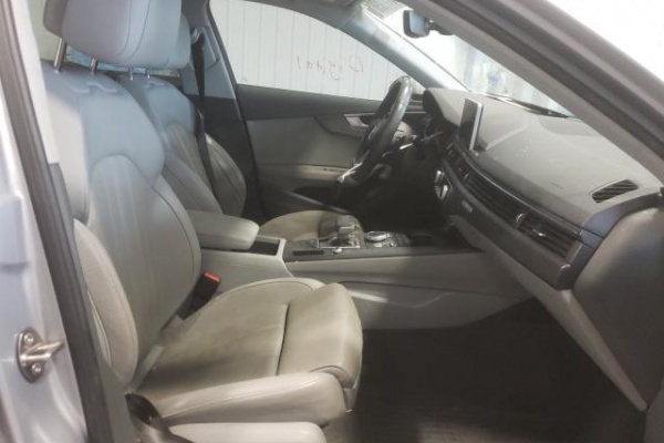 фото Audi A4 Premium Plus ALLROAD