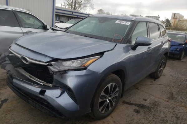 фото Toyota HIGHLANDER XLE