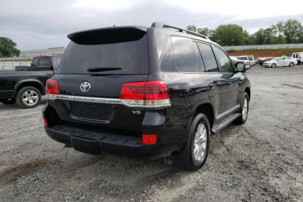 фото TOYOTA LAND CRUISER PRADO