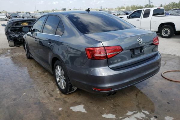 фото Volkswagen Jetta SE