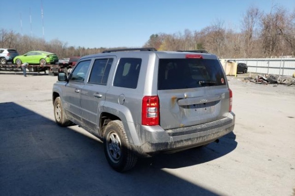 фото jeep PATRIOT SPORT