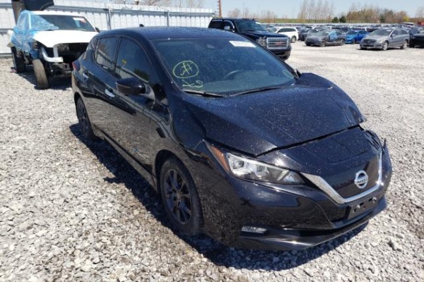 фото Nissan Leaf S