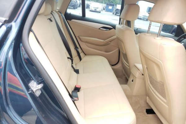 фото BMW X1 SDRIVE28I