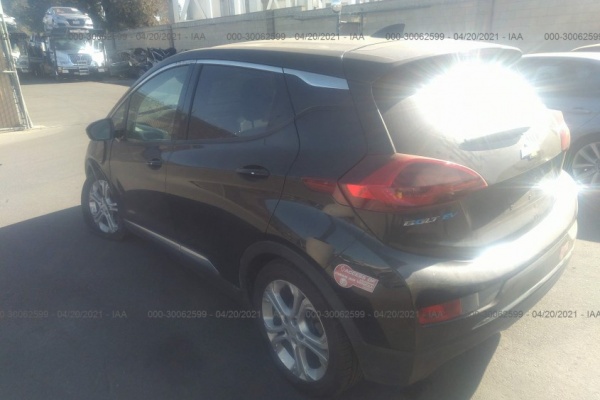фото Chevrolet Bolt EV LT