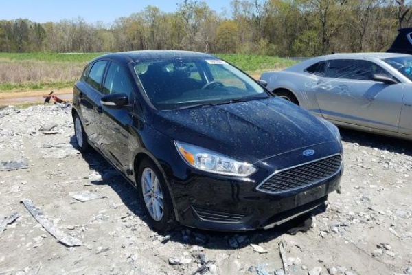 фото Ford Focus SE