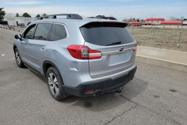 фото Subaru Ascent Premium