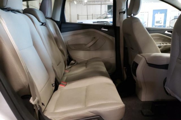 фото Ford Escape SE