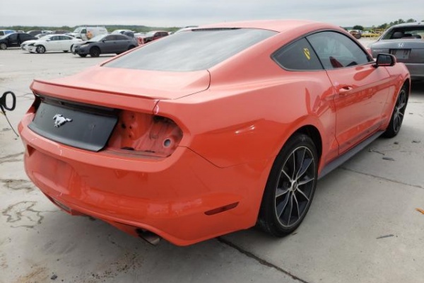 фото Ford Mustang