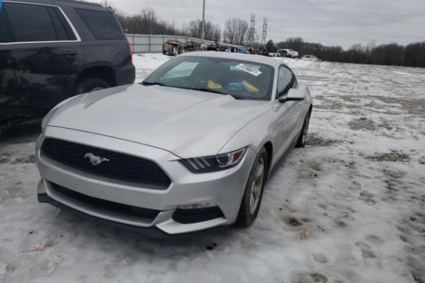фото Ford Mustang