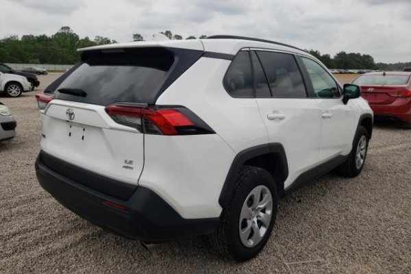 фото Toyota RAV4 LE