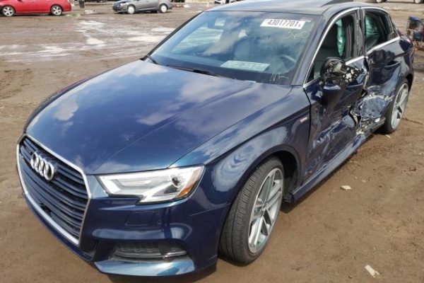 фото Audi A3 Premium