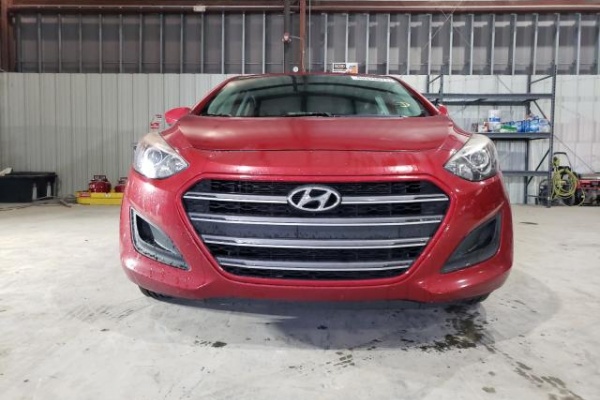 фото Hyundai Elantra GT