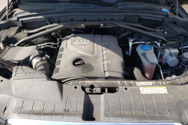 фото Audi Q5 PREMIUM