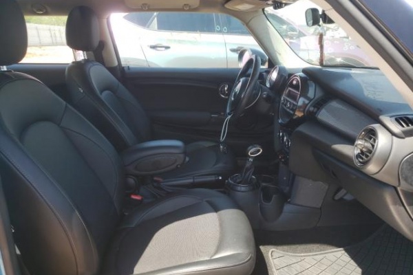 фото Mini COOPER S