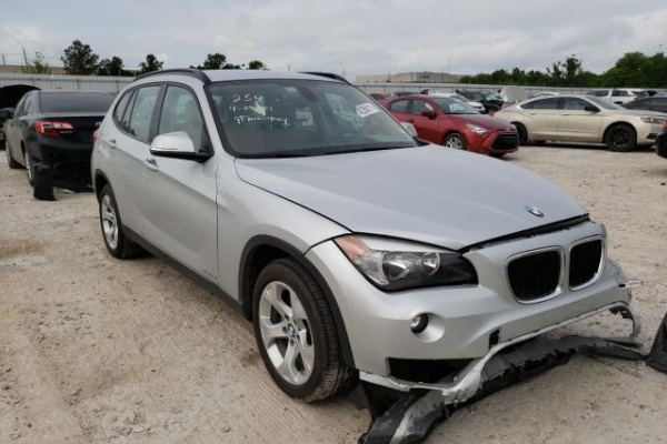 фото BMW X1 SDRIVE28I