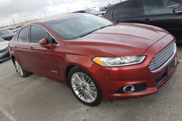 фото Ford Fusion SE HYBRID