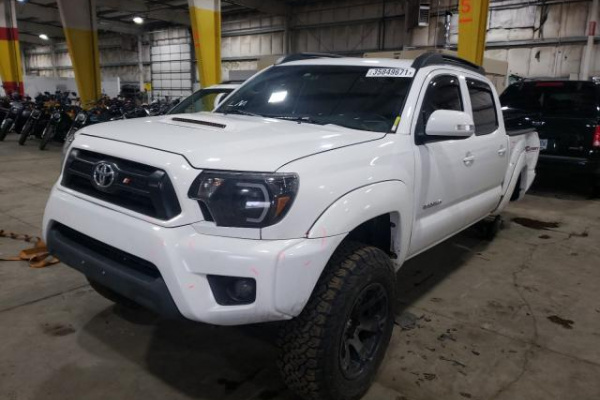 фото TOYOTA TACOMA