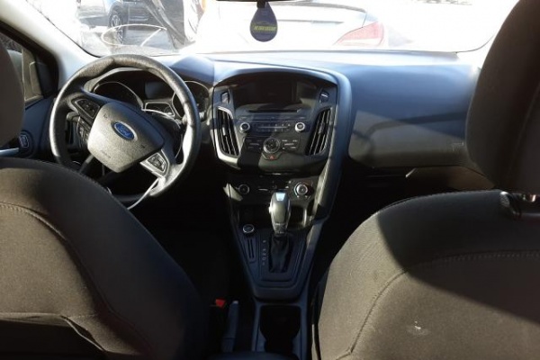 фото Ford Focus SE