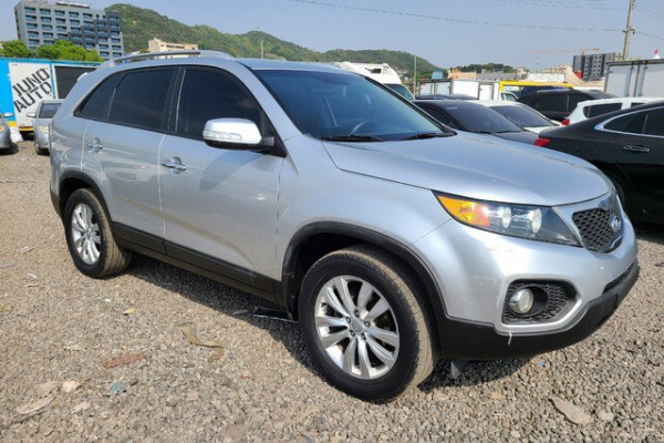 фото KIA SORENTO