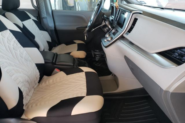 фото TOYOTA SIENNA