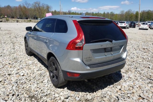 фото Volvo XC60 T6