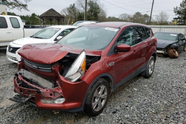 фото Ford Escape SE