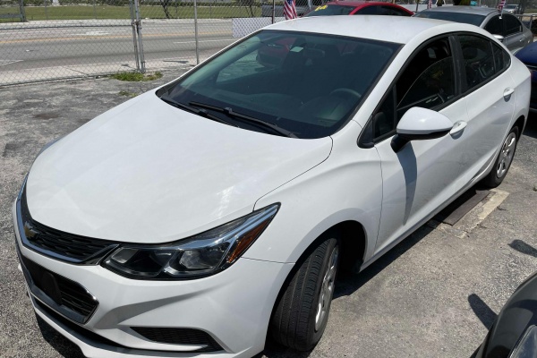 фото Chevrolet Cruze LS