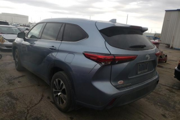 фото Toyota HIGHLANDER XLE