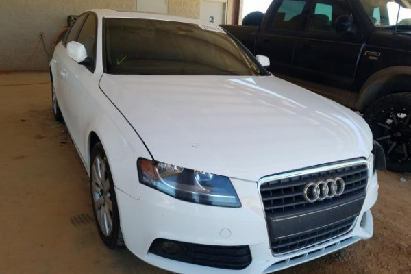 фото AUDI A4 PREMIUM