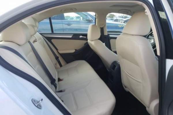 фото VOLKSWAGEN JETTA