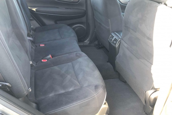 фото Nissan Rogue s