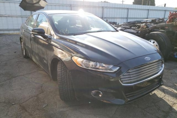 фото Ford Fusion  SE PHEV