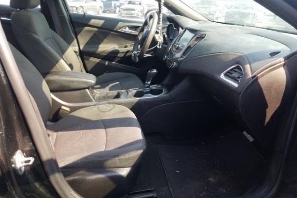 фото Chevrolet Cruze LT