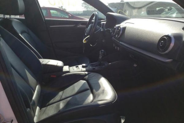 фото Audi A3 Premium