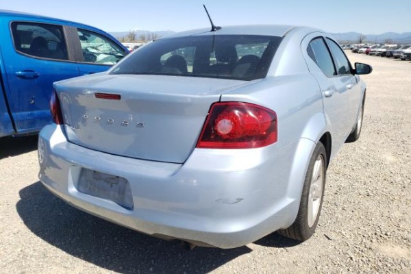 фото Dodge AVENGER SE