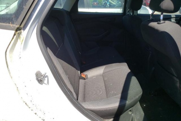 фото Ford Focus SE