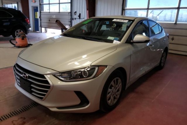 фото Hyundai Elantra SE