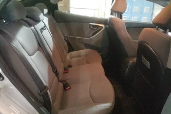 фото Hyundai Elantra SEL