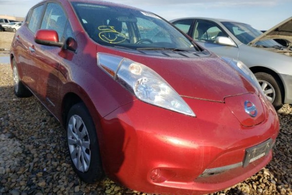 фото Nissan Leaf S