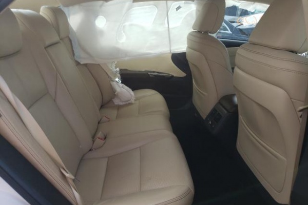 фото Toyota AVALON XLE