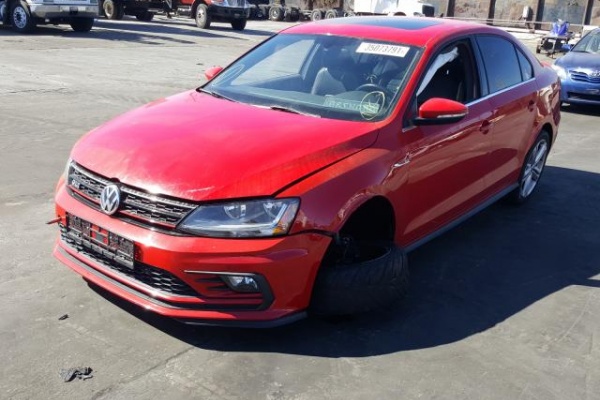фото Volkswagen Jetta GLI