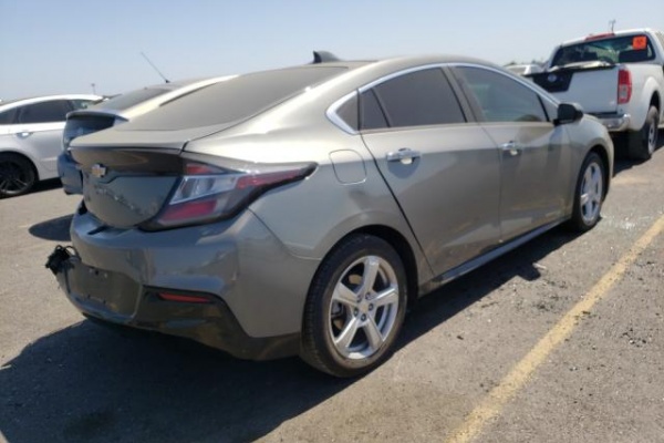 фото Chevrolet Volt LT