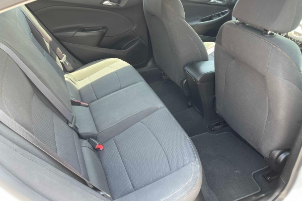 фото Chevrolet Cruze LS