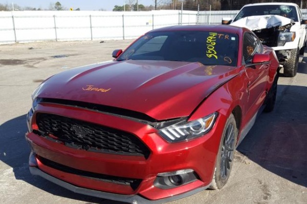 фото Ford Mustang