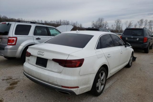 фото Audi A4 Premium